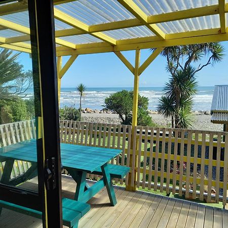 Punakaiki Beach Hostel ภายนอก รูปภาพ
