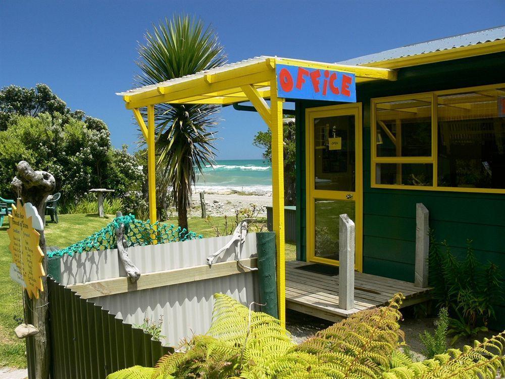 Punakaiki Beach Hostel ภายนอก รูปภาพ