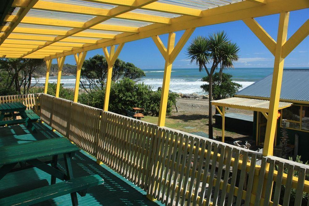 Punakaiki Beach Hostel ภายนอก รูปภาพ